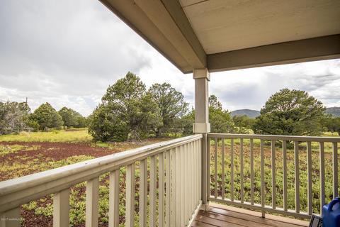 279 E Tall Tree St, Williams, AZ 86046 photo 3
