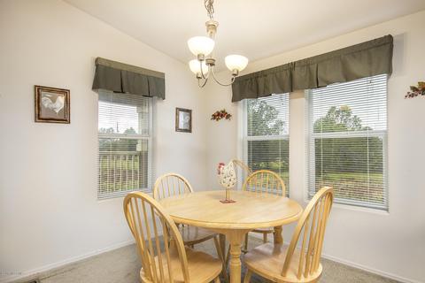 279 E Tall Tree St, Williams, AZ 86046 photo 9