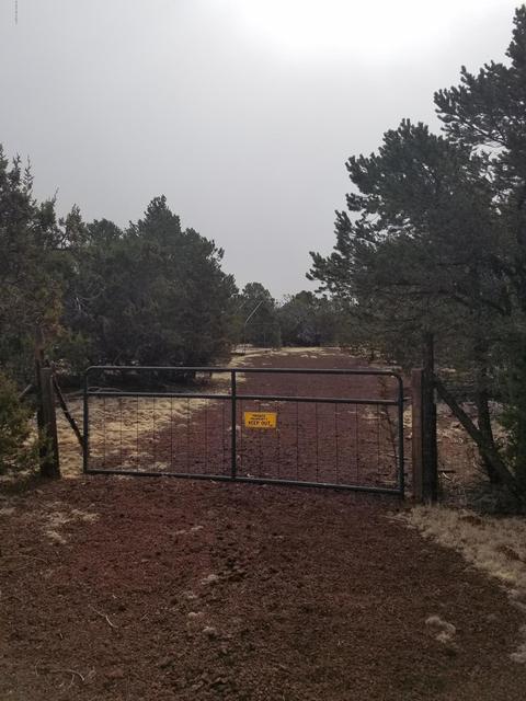 1402 E Barbara Rd, Williams, AZ 86046 photo 1