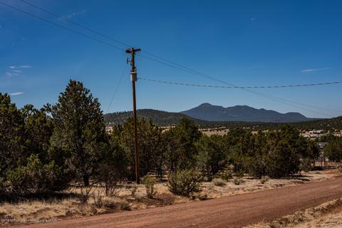 1574 E Barbara Rd, Williams, AZ 86046 photo 9