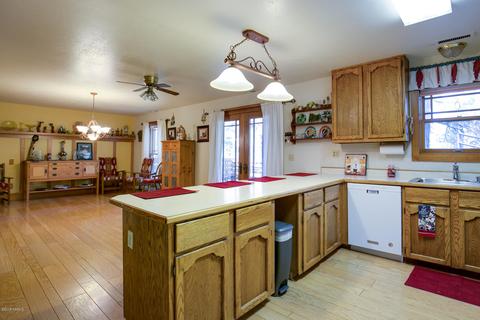814 E David Dr, Flagstaff, AZ 86001 photo 6