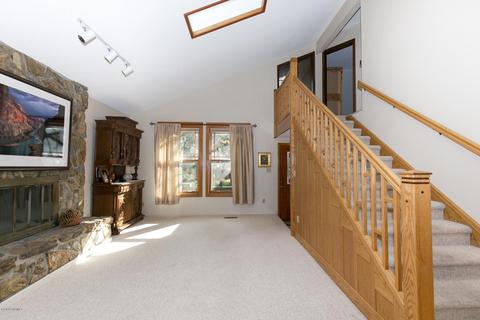 814 E David Dr, Flagstaff, AZ 86001 photo 5