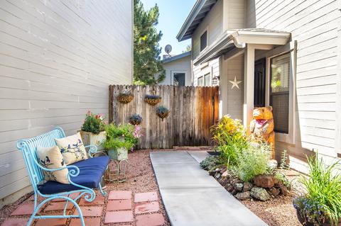 4211 E Spring Meadows Cir, Flagstaff, AZ 86004 photo 2