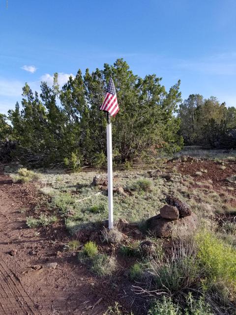 837 E Coconino Trl, Williams, AZ 86046 photo 2