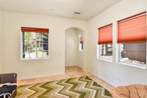1013 E Sterling Ln, Flagstaff, AZ 86005 photo 3