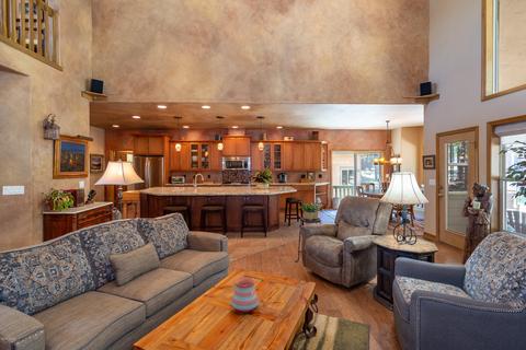4820 E Mount Pleasant Dr, Flagstaff, AZ 86004 photo 8