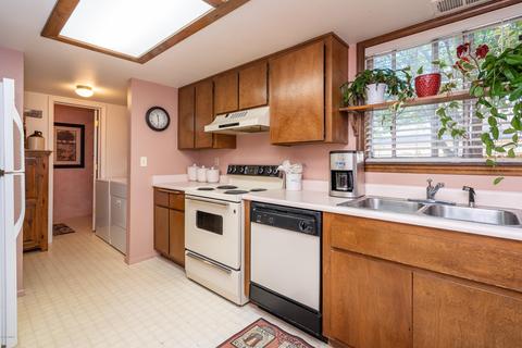 2521 E Heidi Loop, Flagstaff, AZ 86004 photo 11
