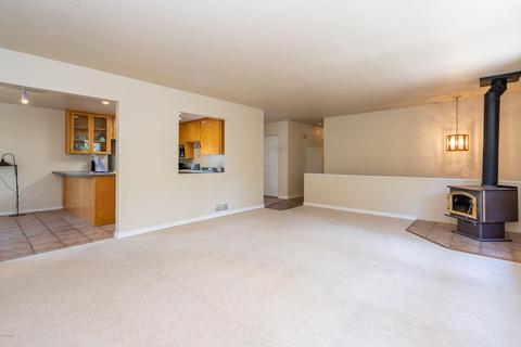1018 E Hillcrest Dr, Flagstaff, AZ 86004 photo 4