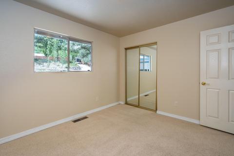 1018 E Hillcrest Dr, Flagstaff, AZ 86004 photo 17