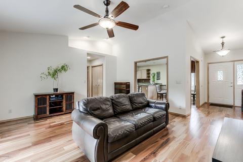 146 E Mohawk Dr, Flagstaff, AZ 86005 photo 8