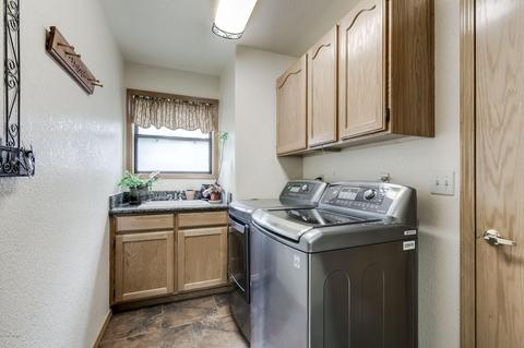 146 E Mohawk Dr, Flagstaff, AZ 86005 photo 7