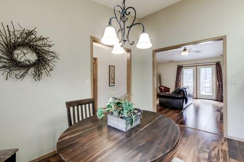 146 E Mohawk Dr, Flagstaff, AZ 86005 photo 3
