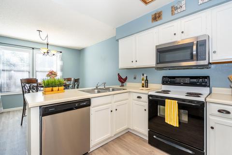 4275 E Spring Meadows Cir, Flagstaff, AZ 86004 photo 3