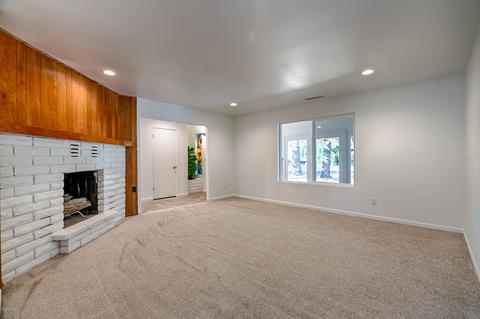 515 E David Dr, Flagstaff, AZ 86001 photo 3