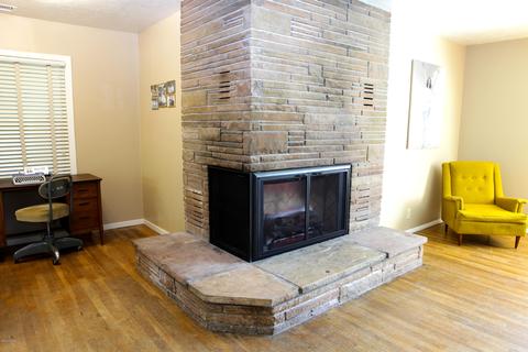 201 S Pine St, Williams, AZ 86046 photo 4