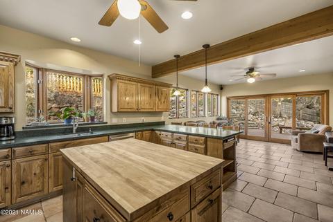 2100 E Skyline Dr, Flagstaff, AZ 86004 photo 11