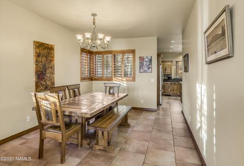 2100 E Skyline Dr, Flagstaff, AZ 86004 photo 9