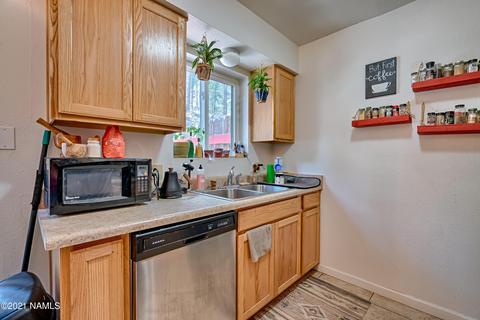 676 E Zuni Dr, Flagstaff, AZ 86005 photo 5