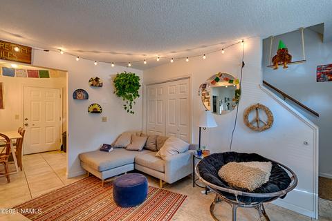 676 E Zuni Dr, Flagstaff, AZ 86005 photo 4