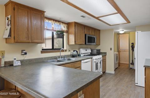 2451 Elder Dr, Flagstaff, AZ 86004 photo 9