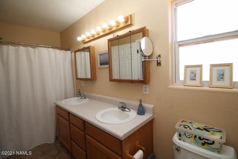 7820 E Mitchell Dr, Flagstaff, AZ 86004 photo 10