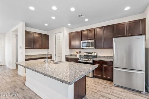2870 S Wright Rd, Flagstaff, AZ 86001 photo 2