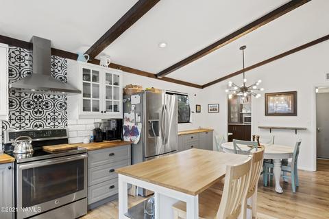 733 E Crestview Ave, Flagstaff, AZ 86001 photo 2