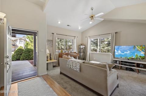 6641 Eagle Crest Dr, Flagstaff, AZ 86004 photo 2