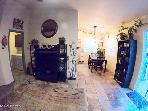 283 Comanche, Flagstaff, AZ 86005 photo 3