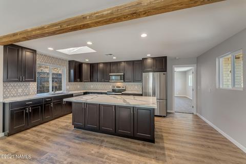 11 E Pine Ave, Flagstaff, AZ 86001 photo 3