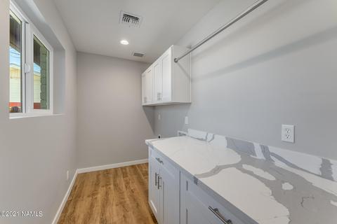 11 E Pine Ave, Flagstaff, AZ 86001 photo 15
