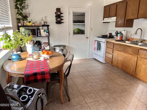 2000 E 4th Ave, Flagstaff, AZ 86004 photo 4