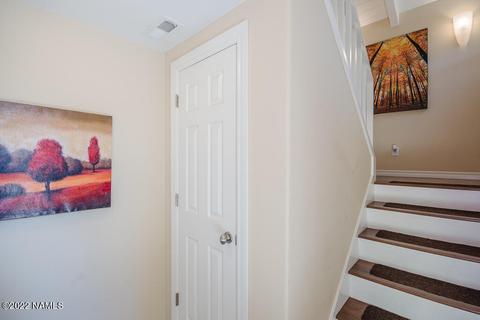 2303 E Pine Tree Ln, Flagstaff, AZ 86004 photo 4