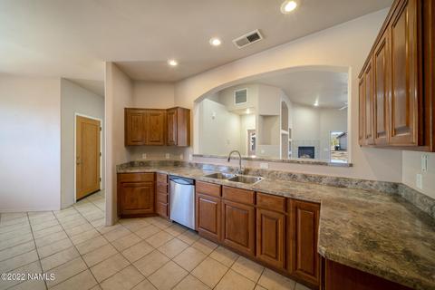 617 Brookline Loop, Williams, AZ 86046 photo 4