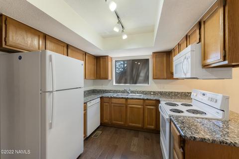 611 E Dohmen Dr, Flagstaff, AZ 86005 photo 9