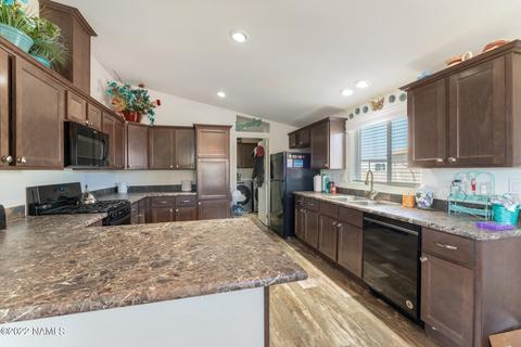 350 Pinecrest Trl, Williams, AZ 86046 photo 3