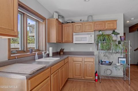 230 E Mohawk Dr, Flagstaff, AZ 86005 photo 28