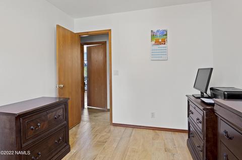 230 E Mohawk Dr, Flagstaff, AZ 86005 photo 20