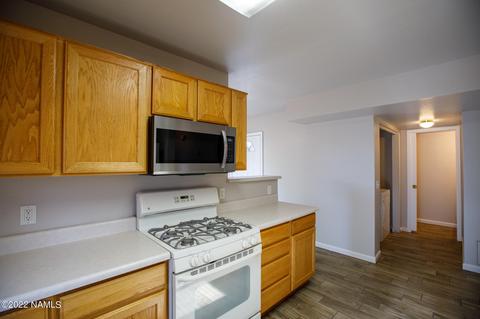 1913 E Maple Ave, Flagstaff, AZ 86004 photo 8
