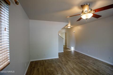 1913 E Maple Ave, Flagstaff, AZ 86004 photo 3