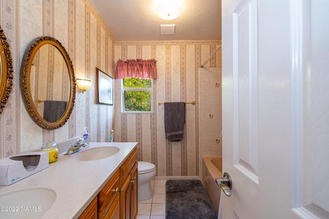 1027 E Hillcrest Dr, Flagstaff, AZ 86004 photo 10