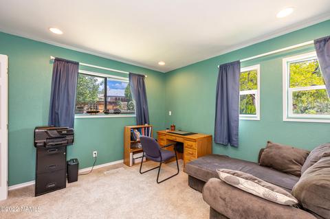 1027 E Hillcrest Dr, Flagstaff, AZ 86004 photo 5