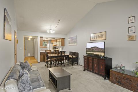 2535 E Heidi Loop, Flagstaff, AZ 86004 photo 2