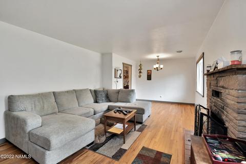 425 E Mohawk Dr, Flagstaff, AZ 86005 photo 4