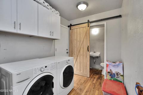 425 E Mohawk Dr, Flagstaff, AZ 86005 photo 9