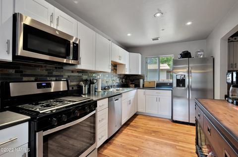 425 E Mohawk Dr, Flagstaff, AZ 86005 photo 6
