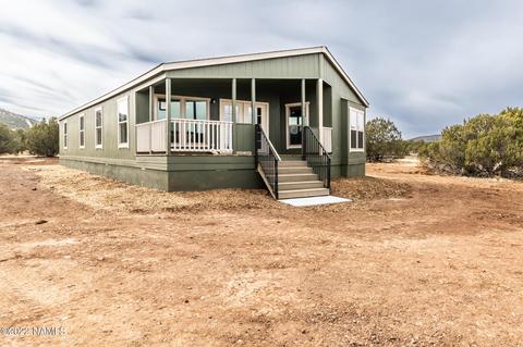 1064 E Tamarack St, Williams, AZ 86046 photo 3
