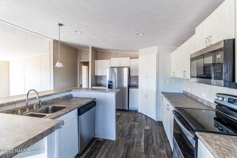 1064 E Tamarack St, Williams, AZ 86046 photo 7