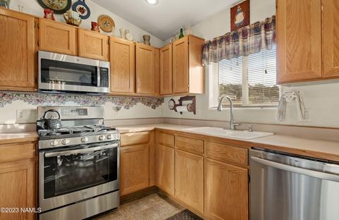 7915 E Mitchell Dr, Flagstaff, AZ 86004 photo 8