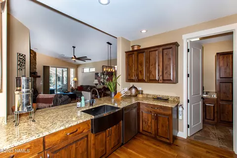 667 Brookline Loop, Williams, AZ 86046 photo 9